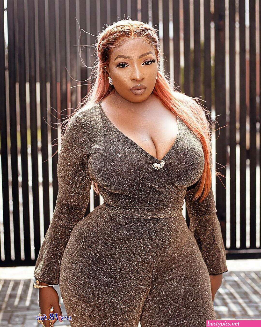 big hausa boobs