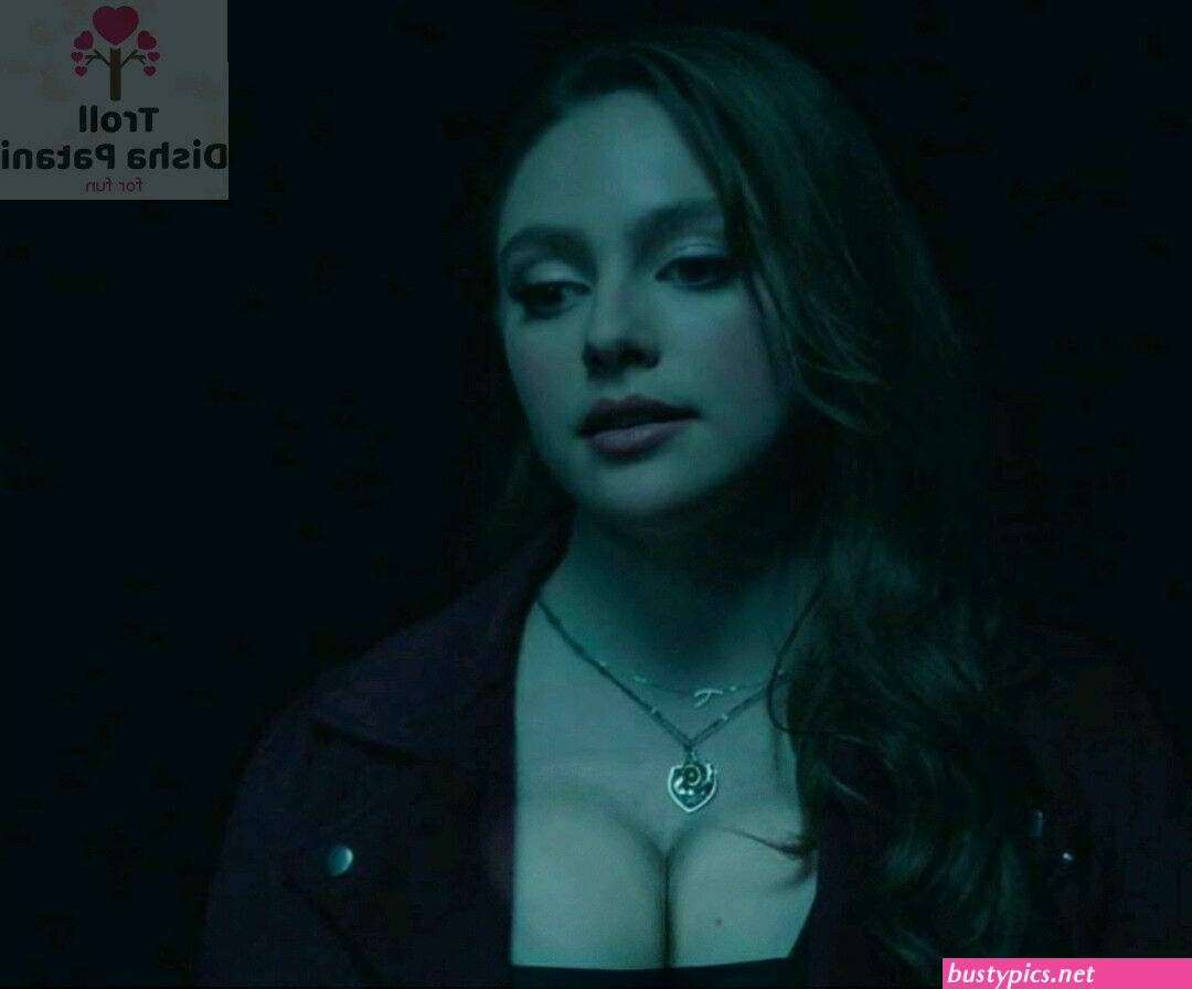 danielle rosr russell nude