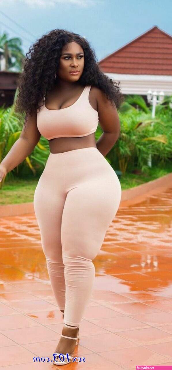 open beauty mzansi on bed naked