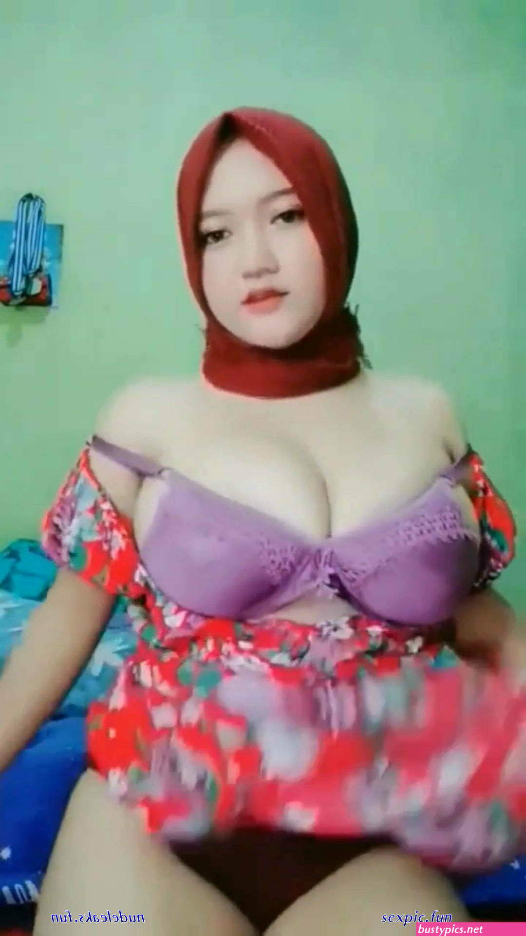 toket hijab bugil
