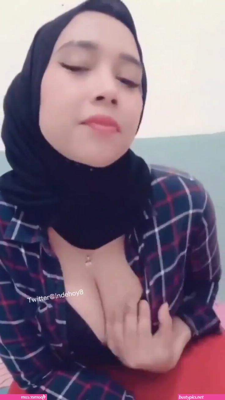 toket hijab bugil
