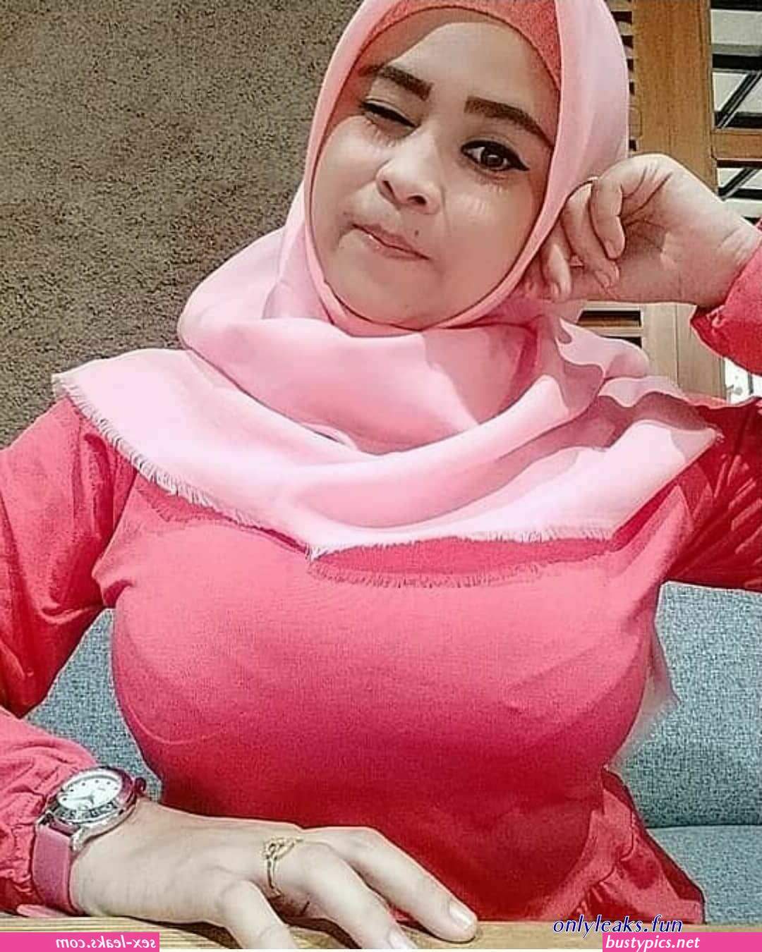 toket hijab bugil