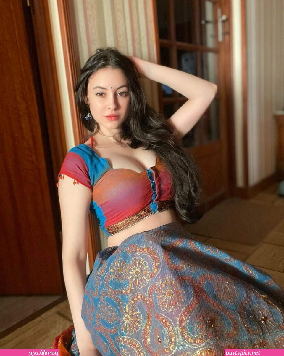 allison fiona tits