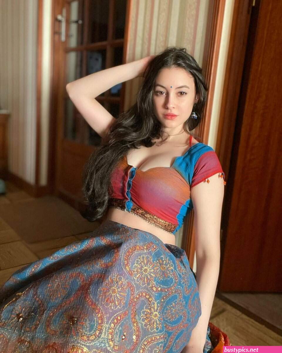 allison fiona tits