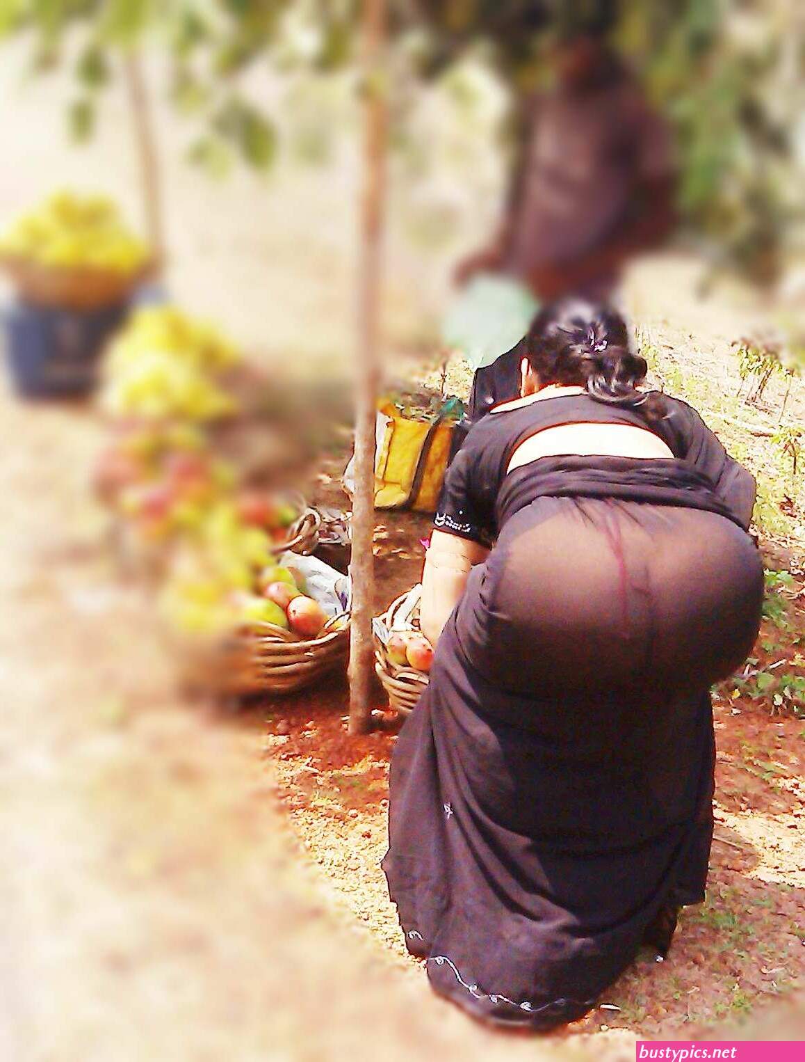 aunty sexy backside images