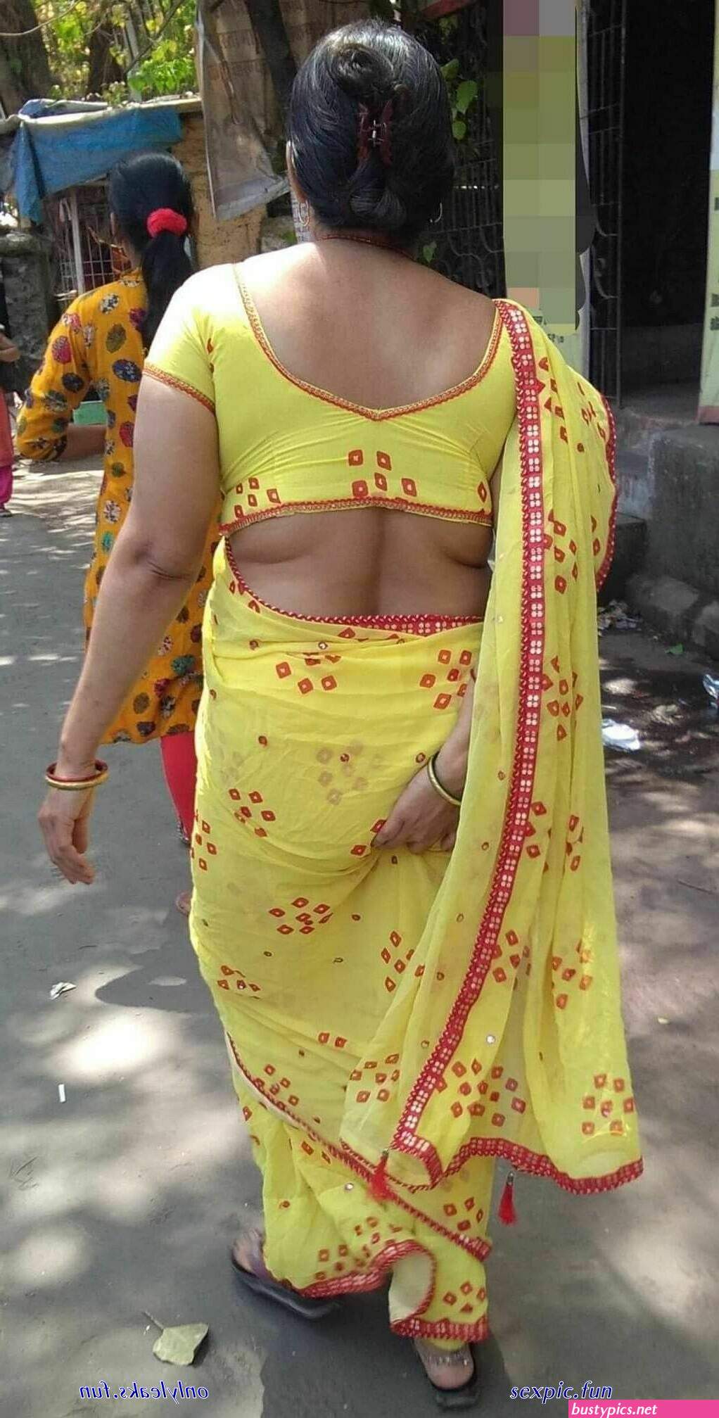 aunty sexy backside images