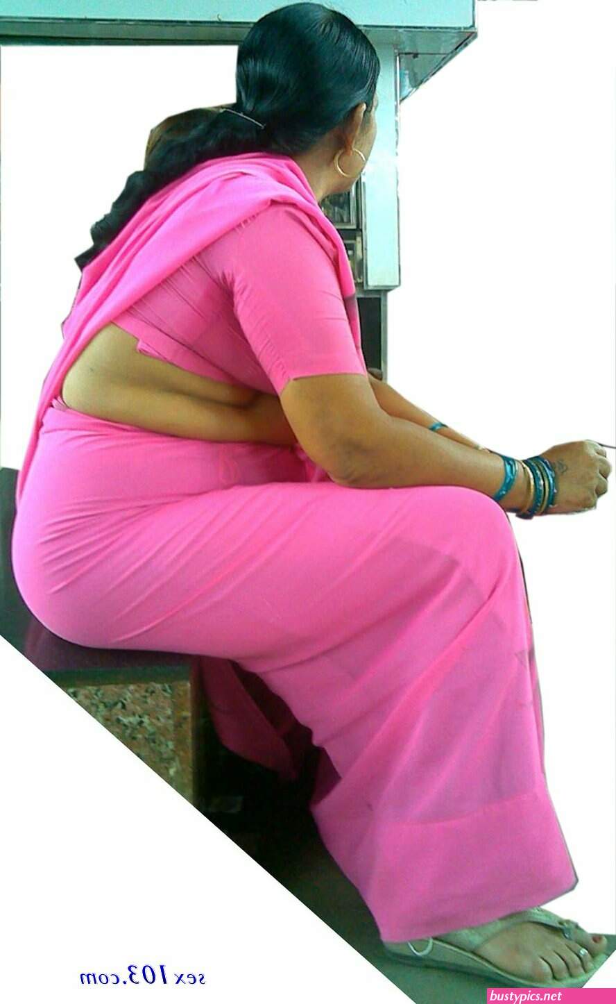 aunty sexy backside images