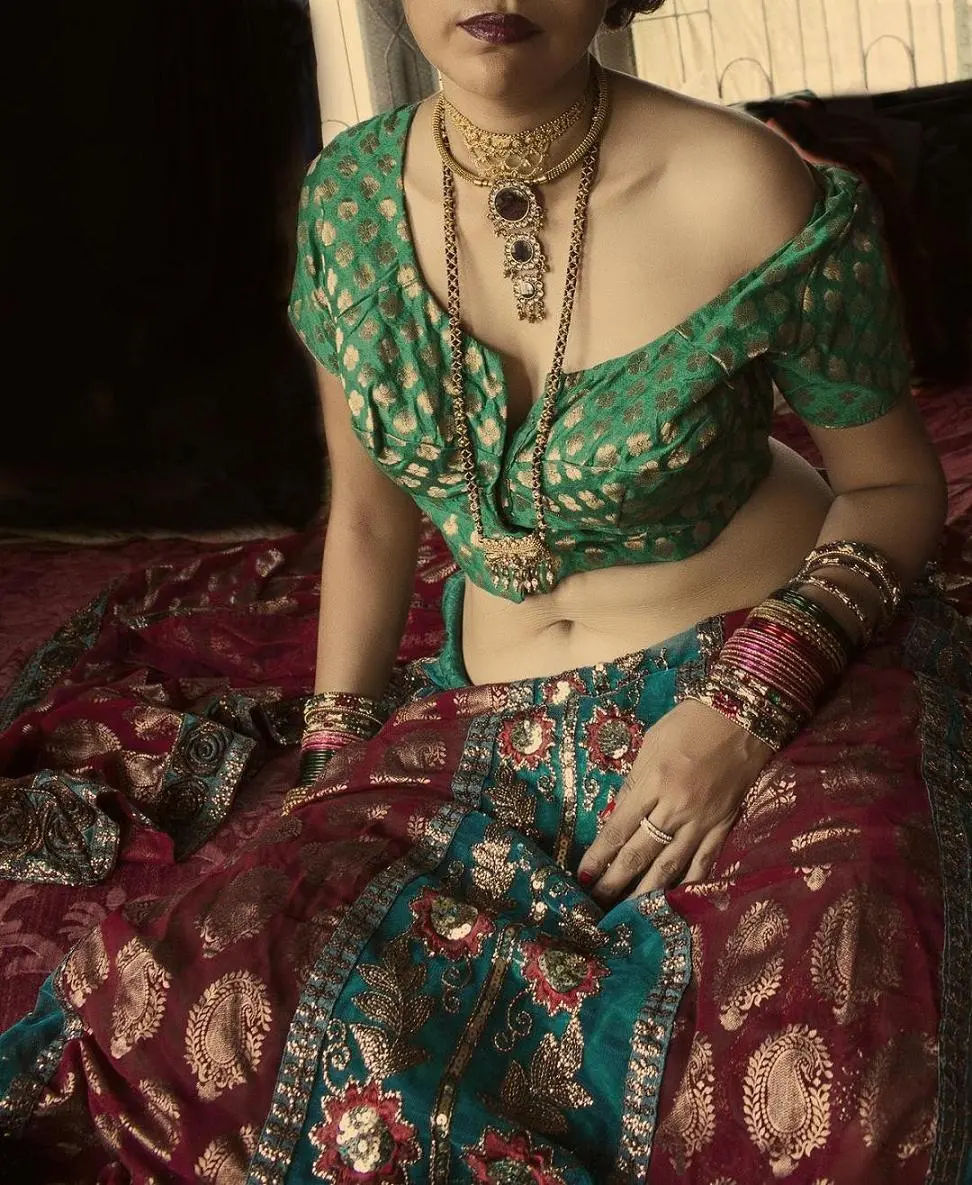 aunty sexy backside images