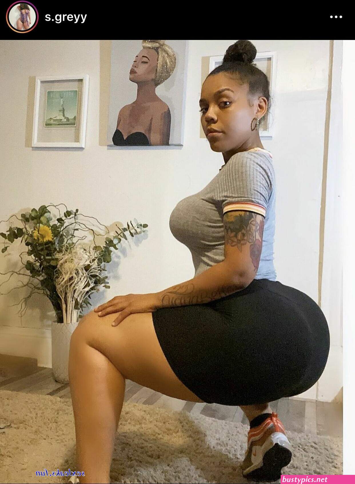 big black booty tight skart pic