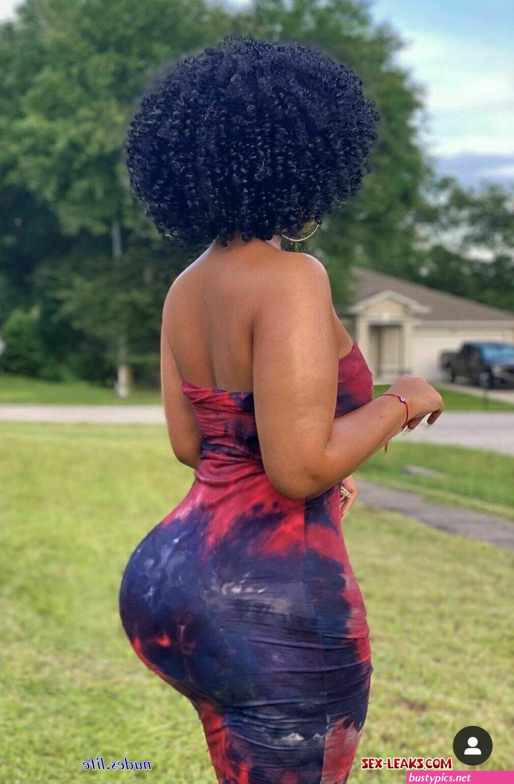 big black booty tight skart pic