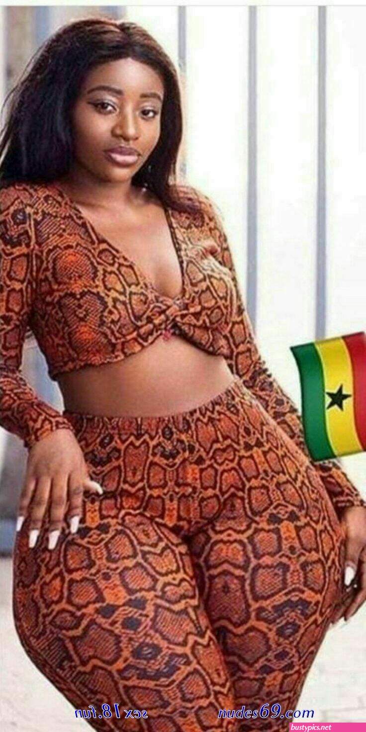 black big hips and boobs naked women pics