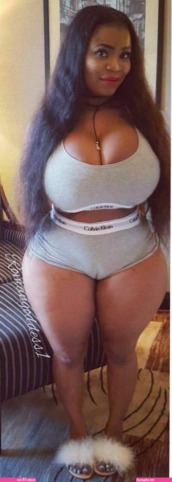 black big hips and boobs naked women pics