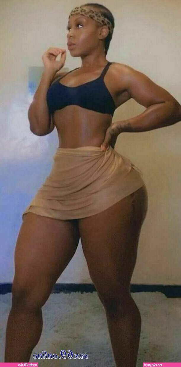 black big hips and boobs naked women pics