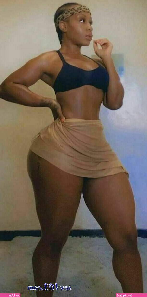 black big hips and boobs naked women pics