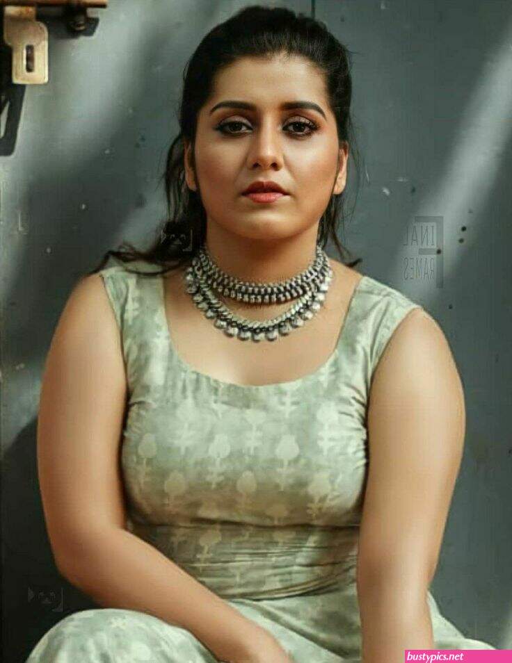 imdain boobs