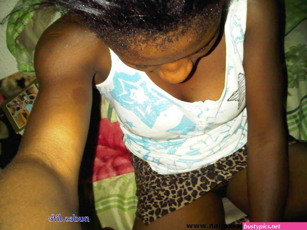 naija pissing pussy