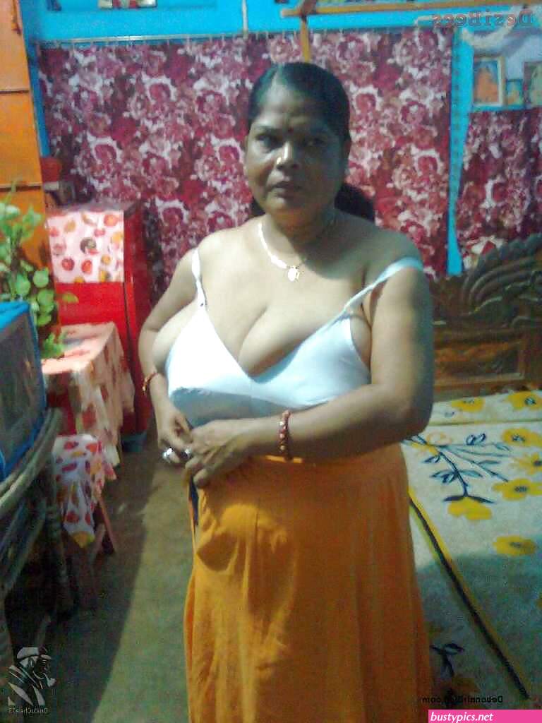 nepali aunty sex boobs photos