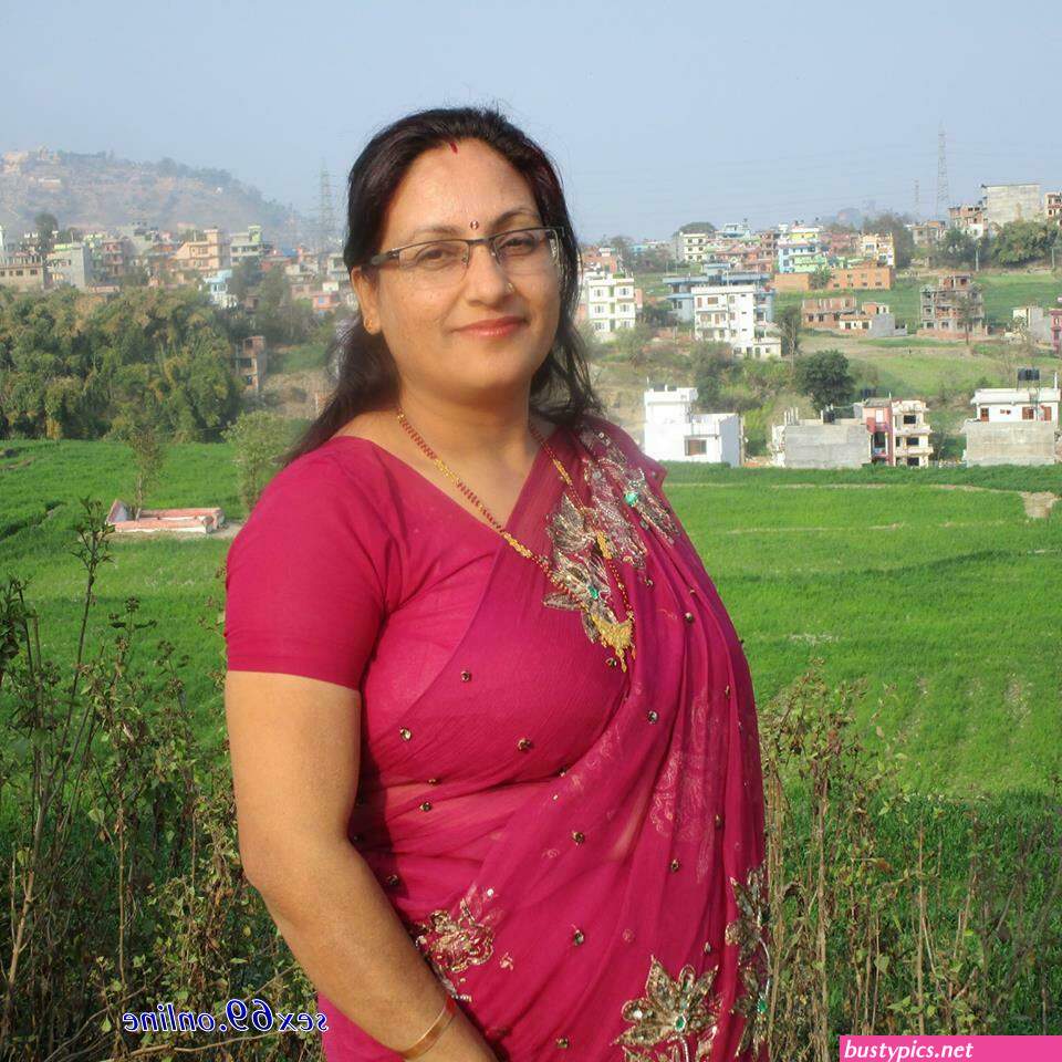 nepali aunty sex boobs photos