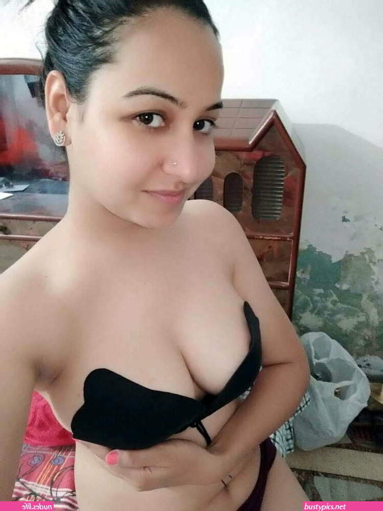 sexy and naked facebook ladies 2022