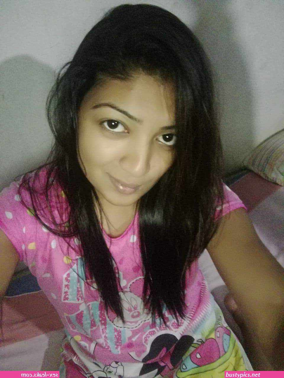 sexy and naked facebook ladies 2022