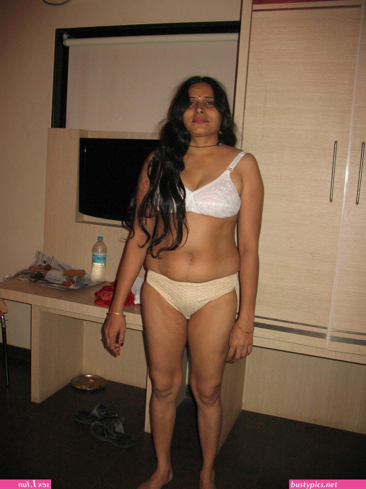 sexy and naked facebook ladies 2022