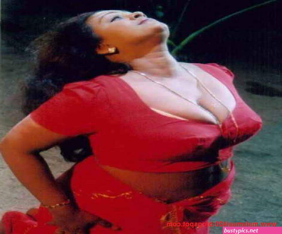 shakila anty hot photo