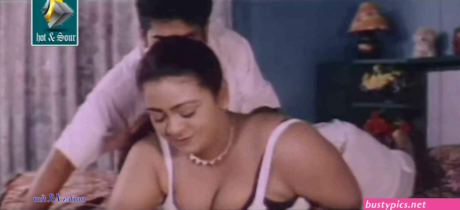 shakila anty hot photo