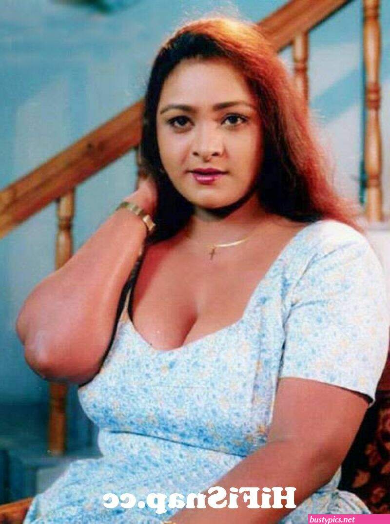 shakila anty hot photo