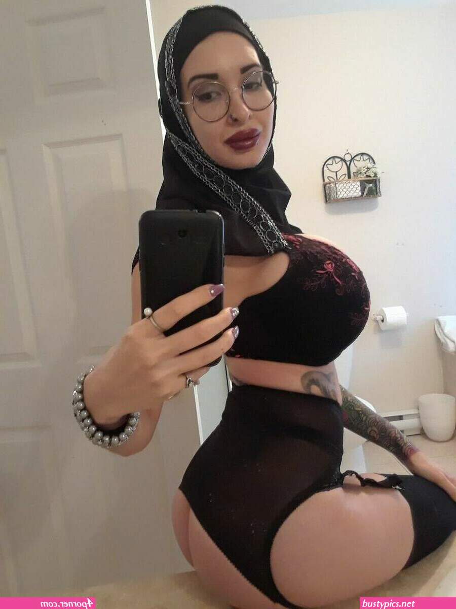 big ass arab aunties nude photos