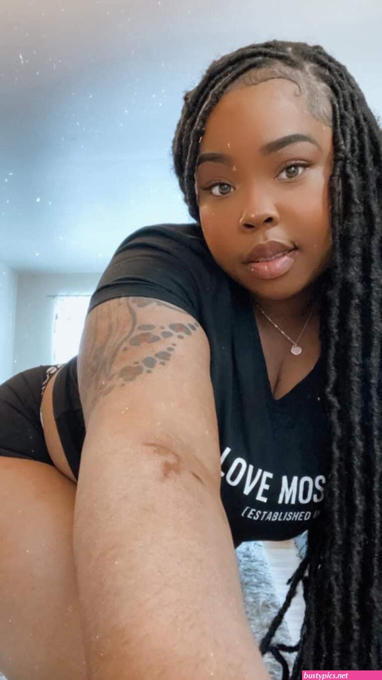cubanaredd21 onlyfans leaks