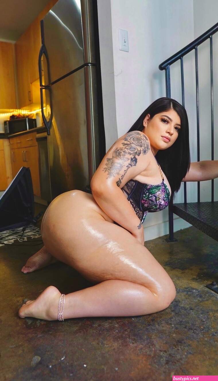 cubanaredd21 onlyfans leaks