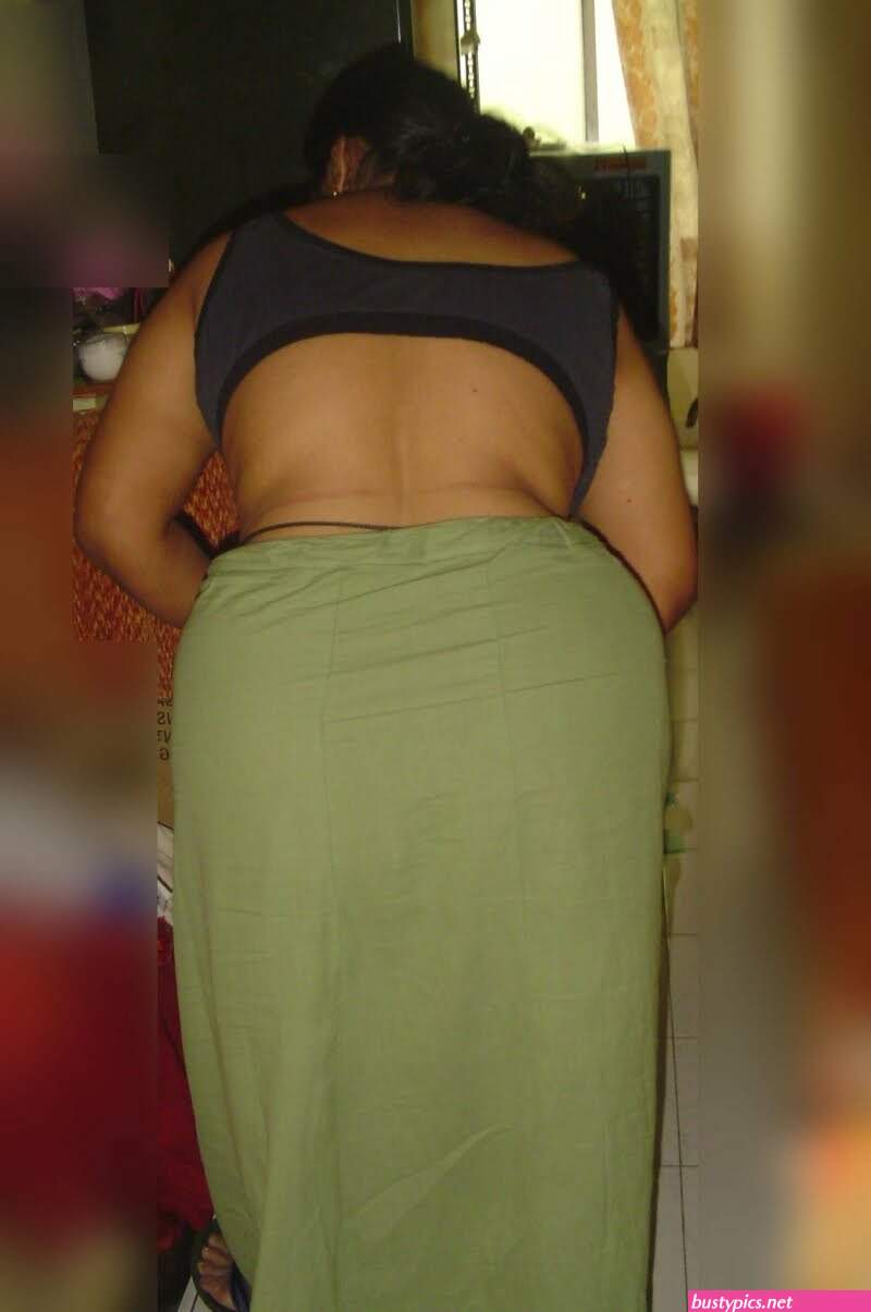 desi petticoat aunty