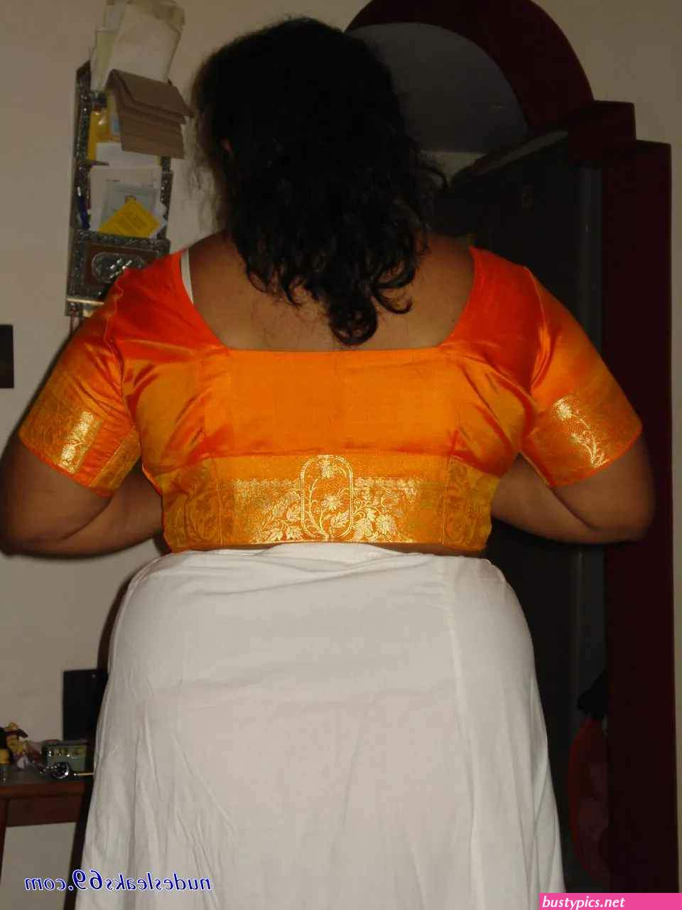 desi petticoat aunty