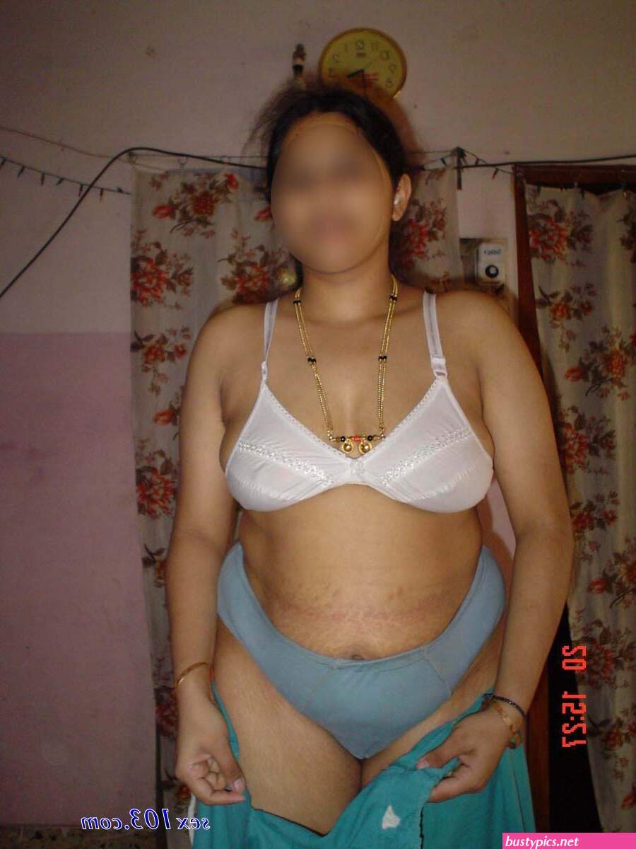 desi petticoat aunty