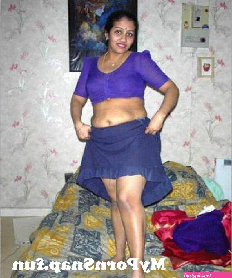 desi petticoat aunty