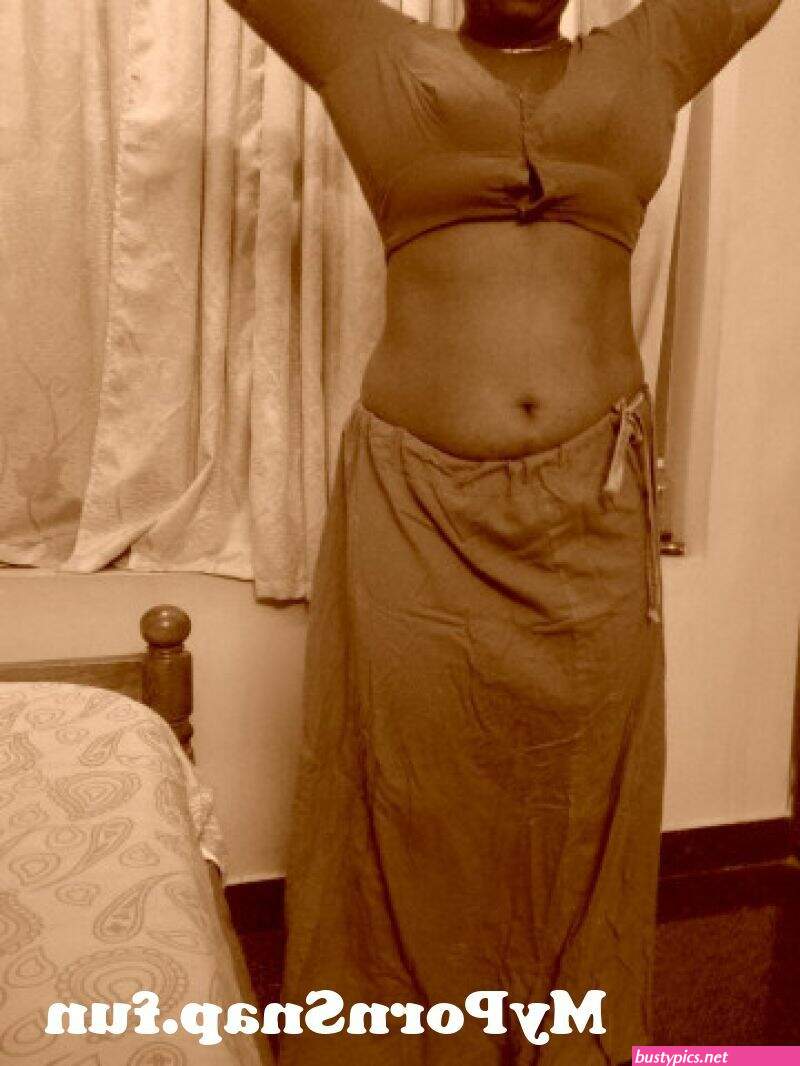 desi petticoat aunty