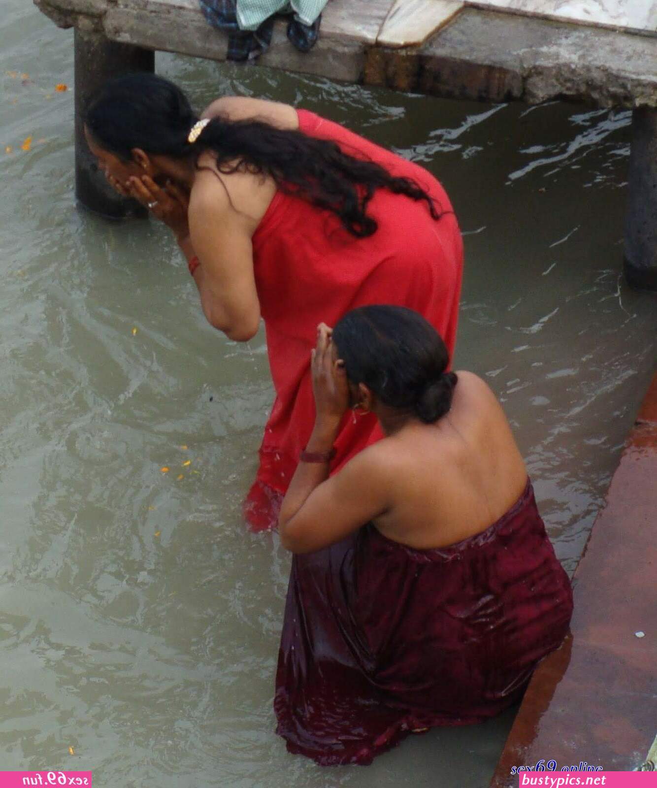 desi petticoat aunty