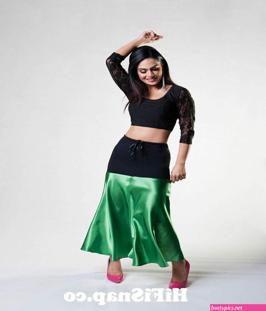 desi petticoat aunty