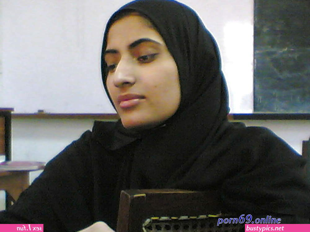 indian hijab boobs sex photo