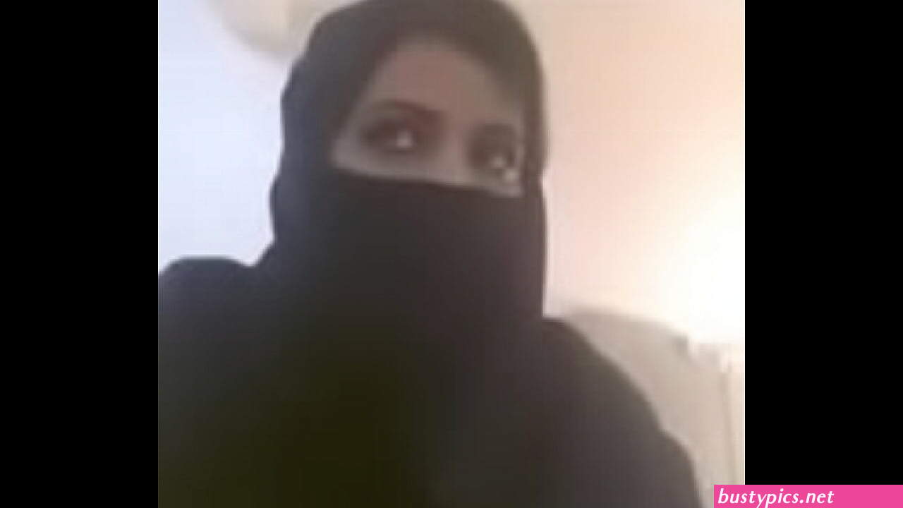 indian hijab boobs sex photo