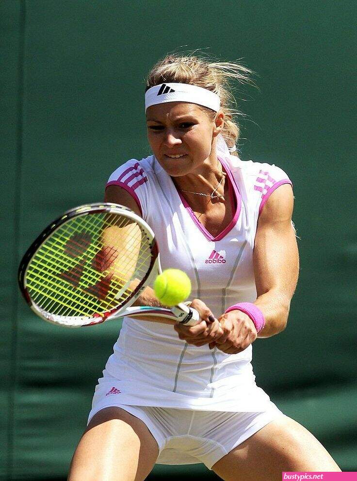 iyalian woman pro sports player nude