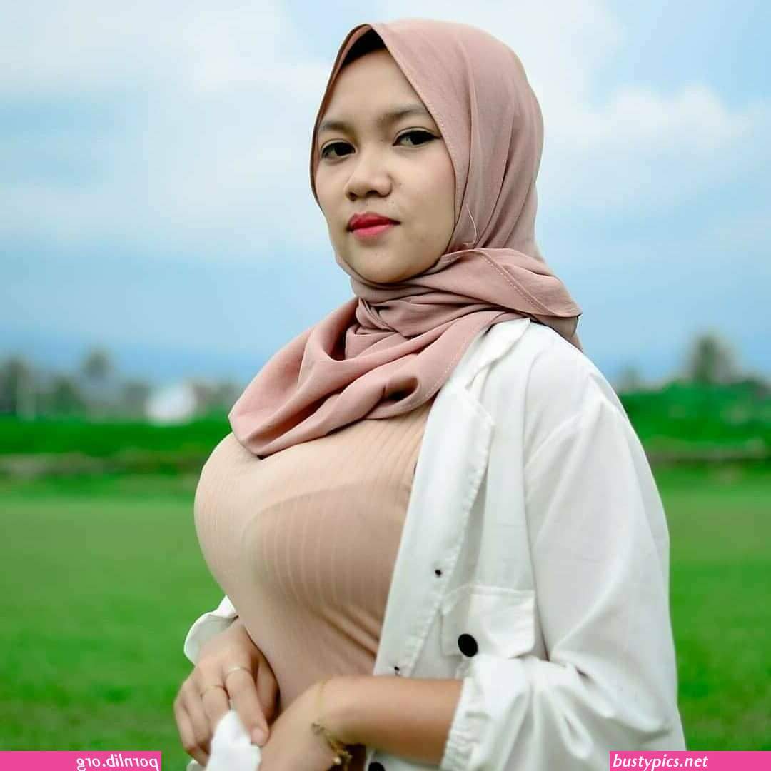 jilboobs ngangkang