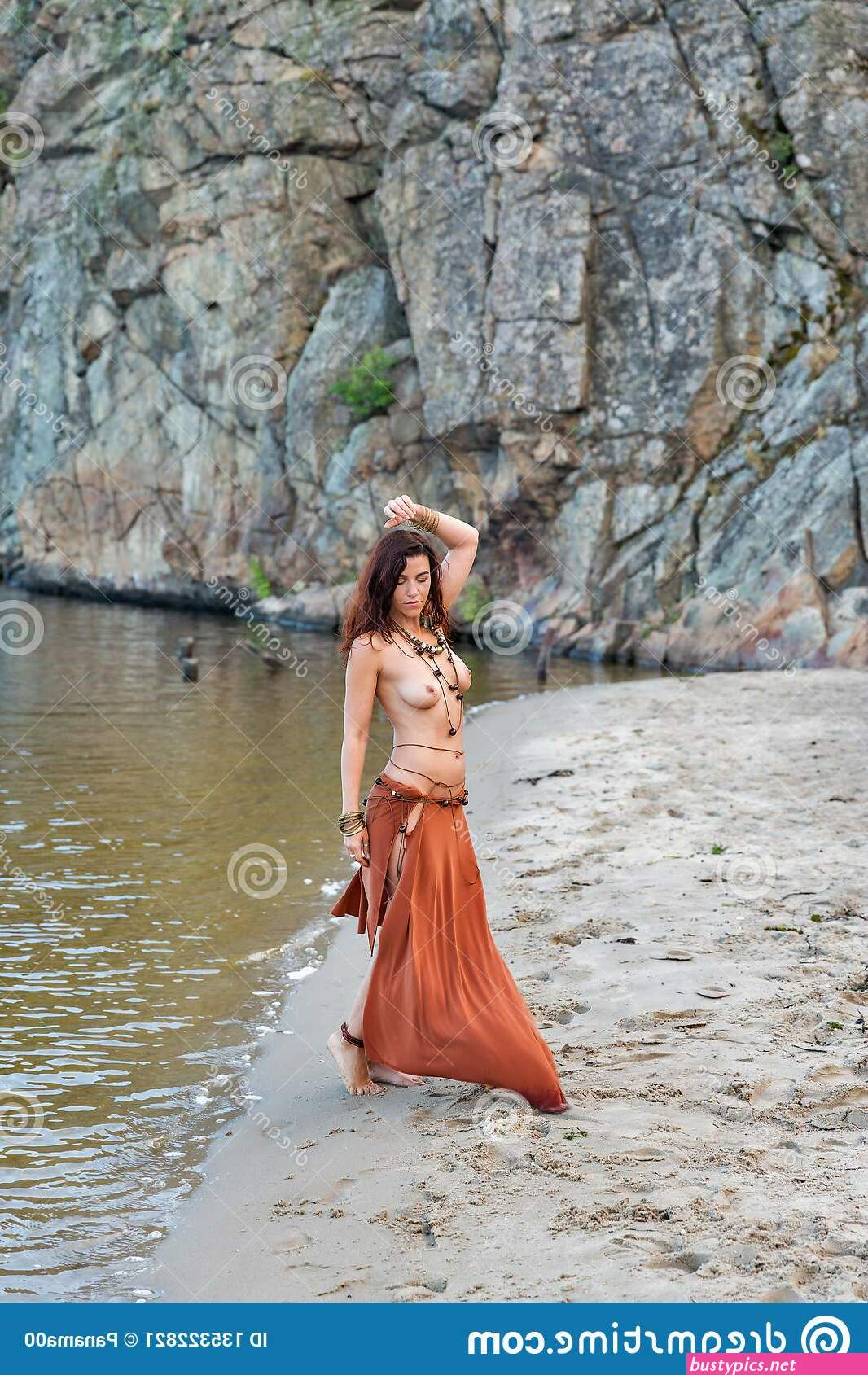 naked amazonian girl