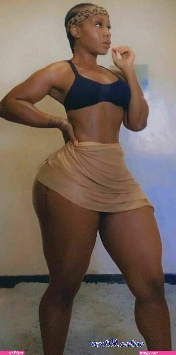 nude big booty hips neked african women photos