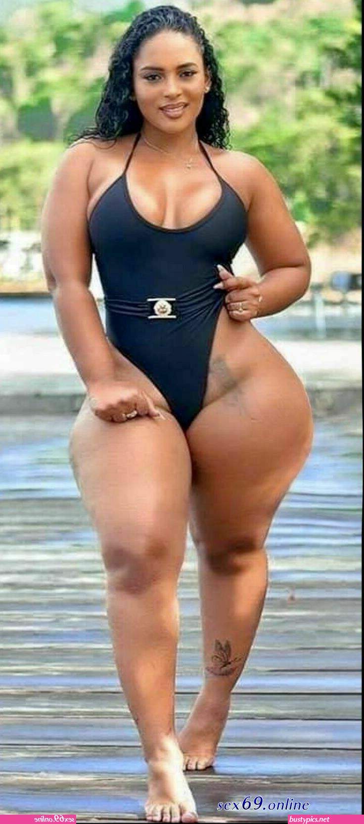 nude big booty hips neked african women photos