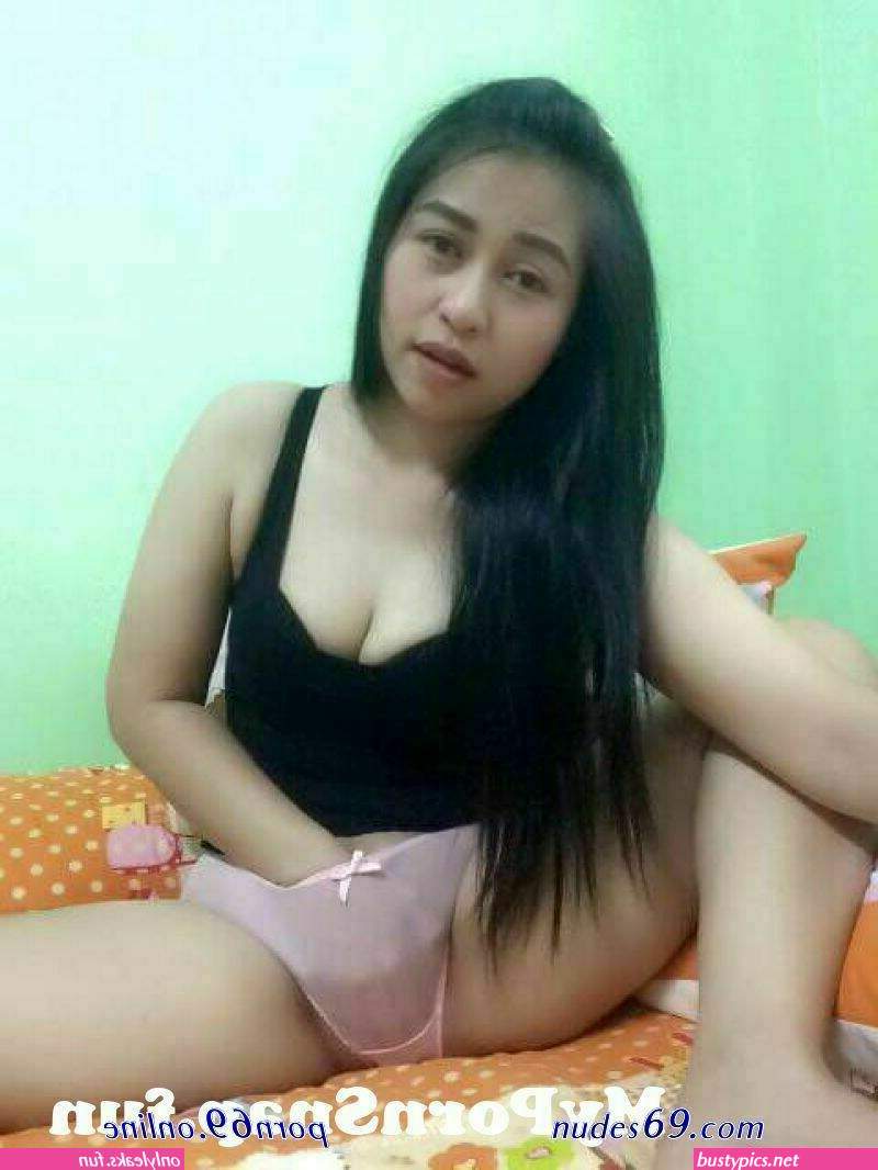 pamer memek abg hitam manis