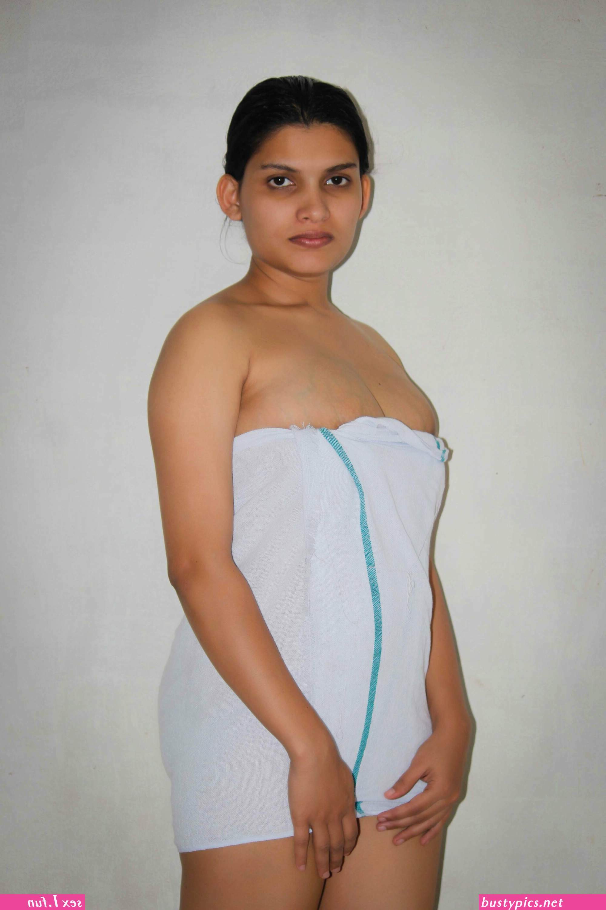 resmi r nair nude pics recent