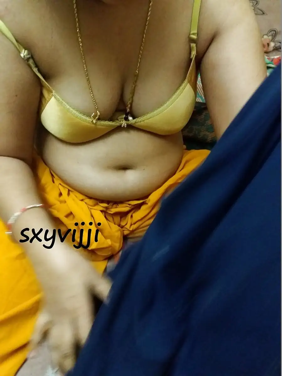 tamil aunty hot big boobs images