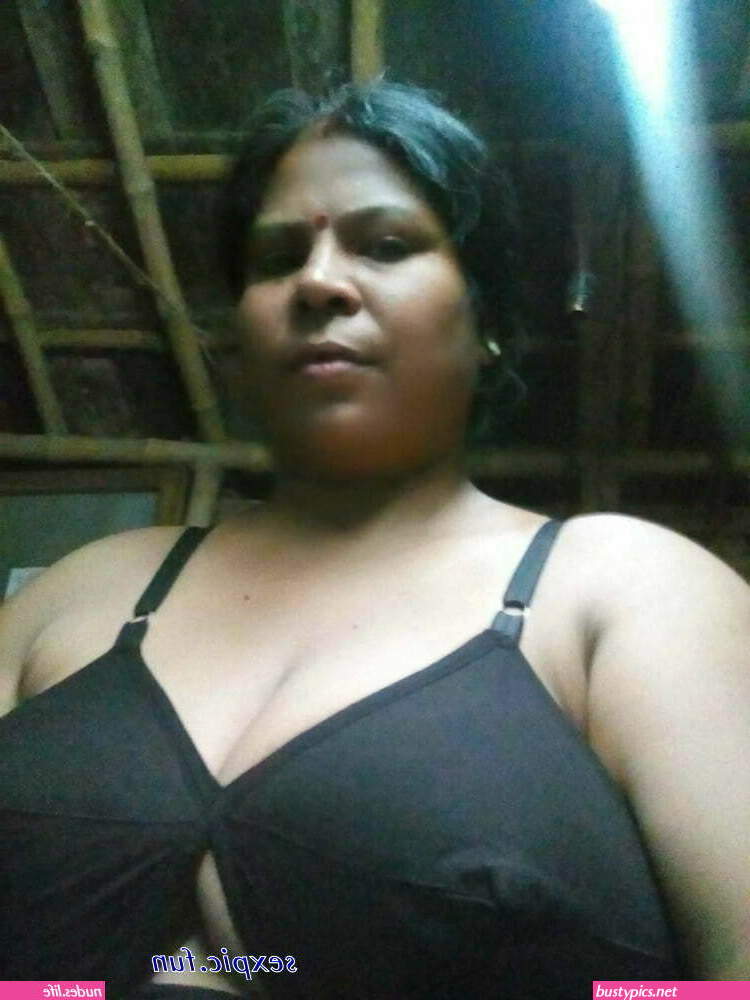 tamil aunty hot big boobs images