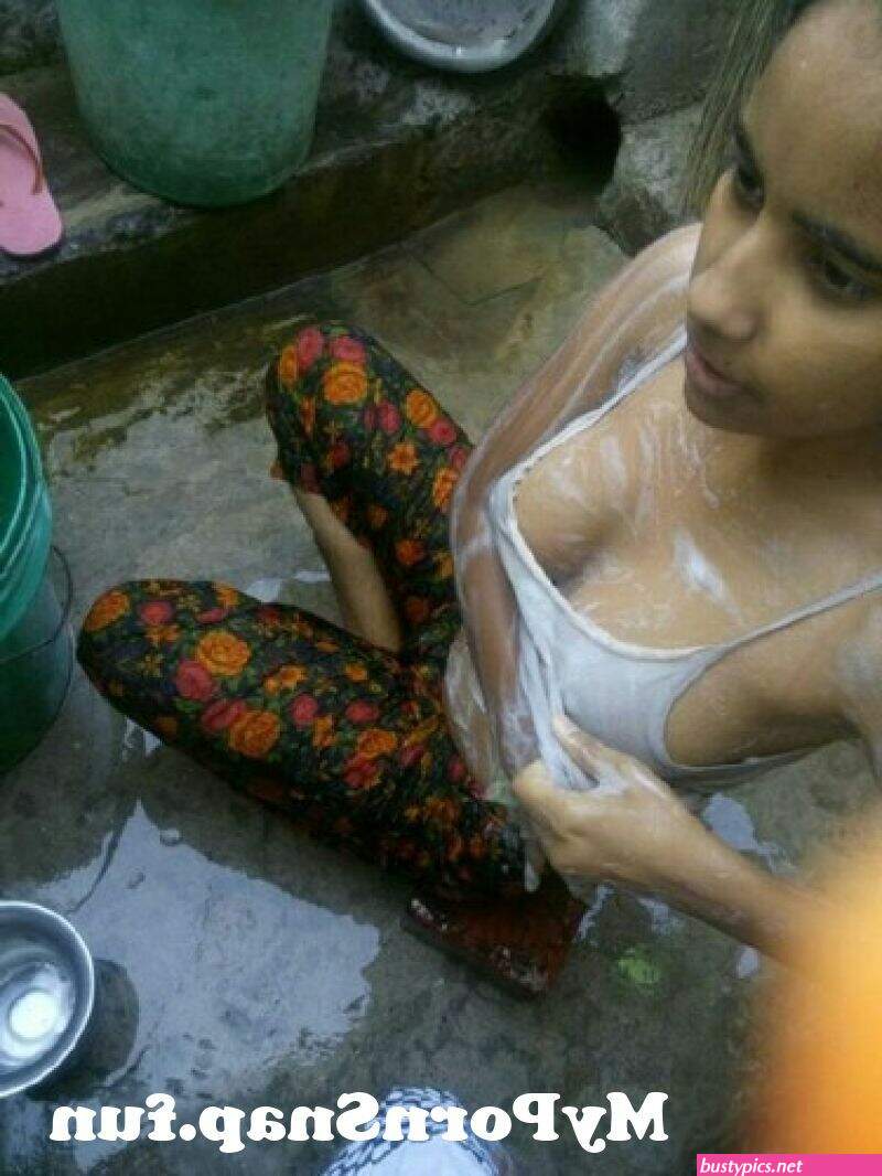 desi village teen bath nude pic